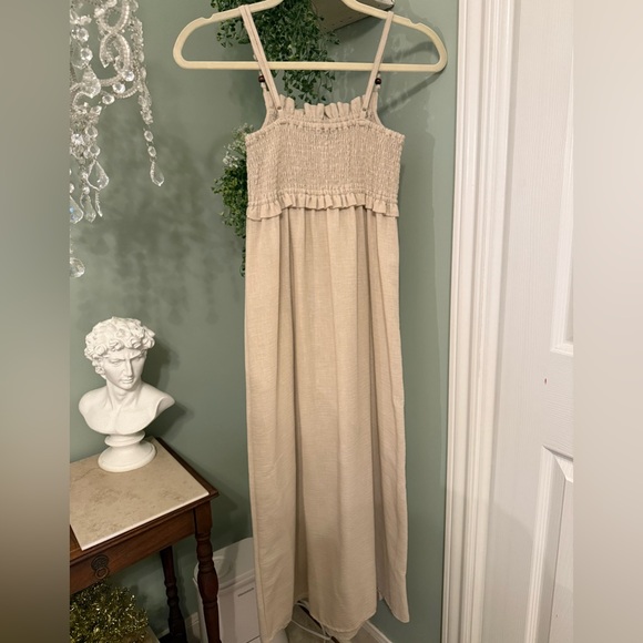 Zara Khaki Linen Smocked Midi Dress - Picture 6 of 9